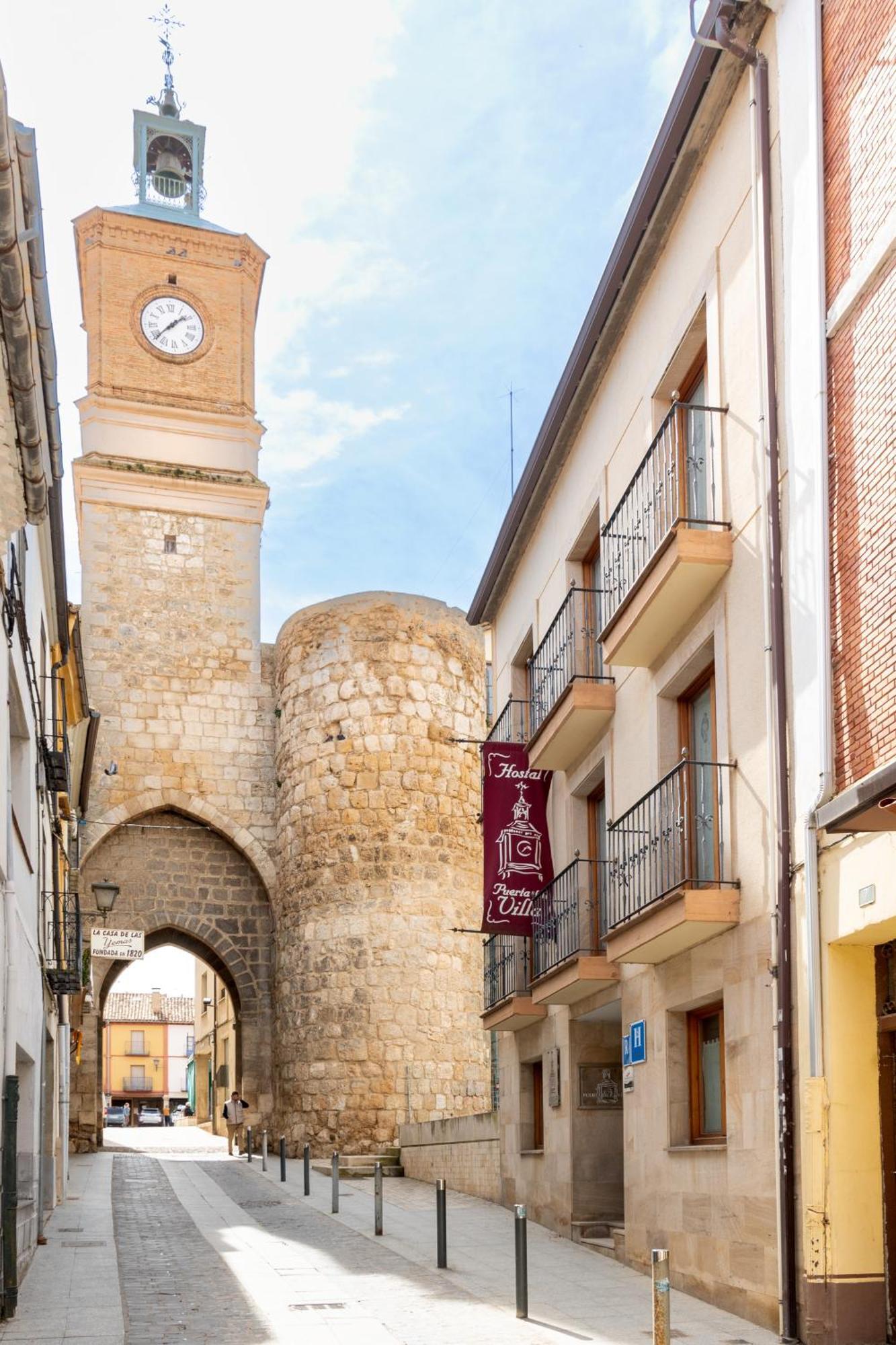 Hostal Sin Recep24H Puerta De La Villa - Pet Friendly & Restaurante Almazán Exterior foto